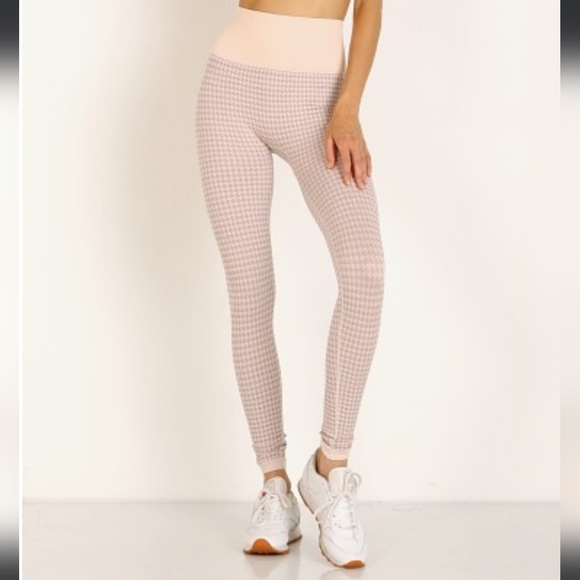 Varley Pants - Varley Houndstooth Leggings Size Small/Medium
